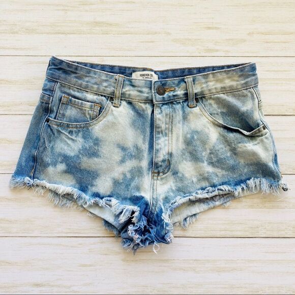 Forever 21 Bleach Dye Cut Off Jean Shorts Sz 27 - Picture 2 of 6
